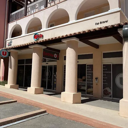 Cap Esterel 4/5 Personnes דירה