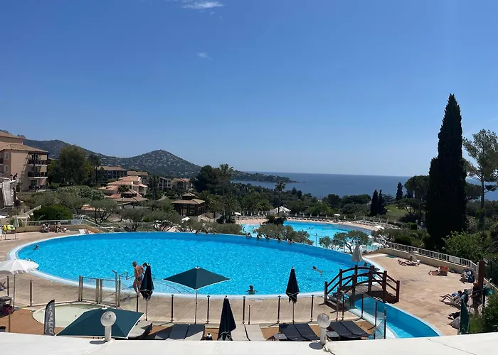 Cap Esterel 4/5 Personnes דירה