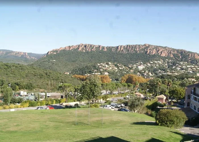 Cap Esterel 4/5 Personnes * Saint-Raphaël